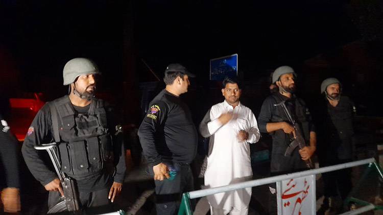 İki nükleer güç Hindistan ile Pakistan arasında sıcak çatışma: Füzeler peş peşe ateşlendi 13